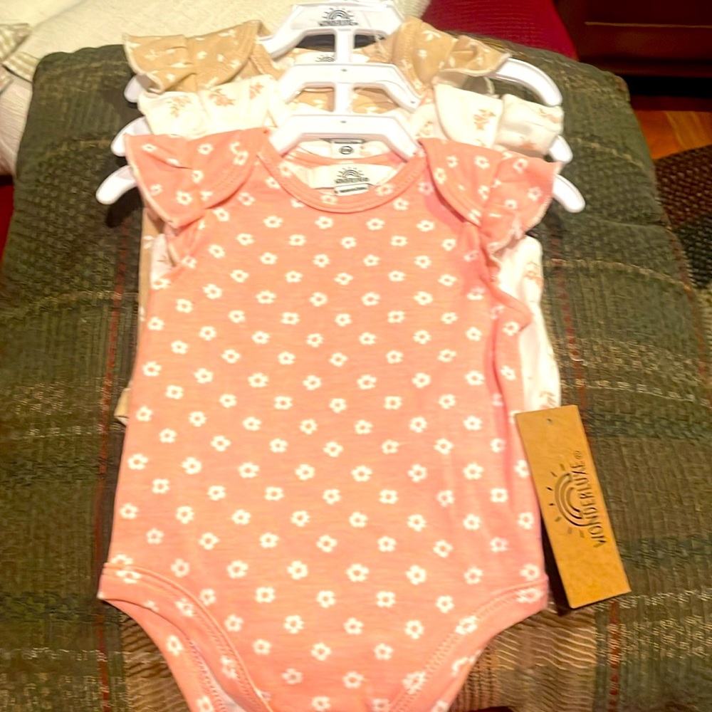 WONDERLUXE ONESIES 3PK